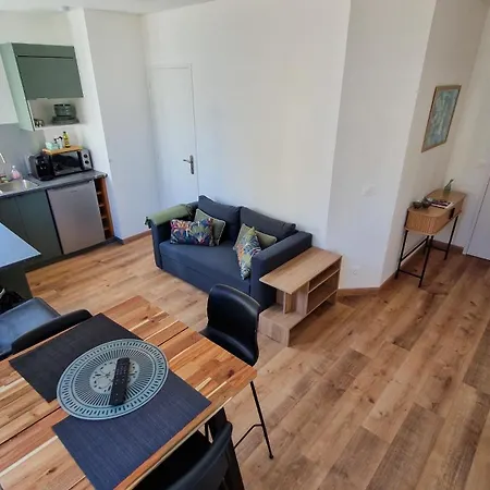 La Vue De アパート *