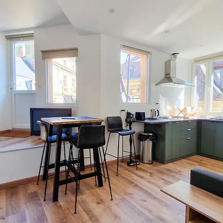 La Vue De アパート