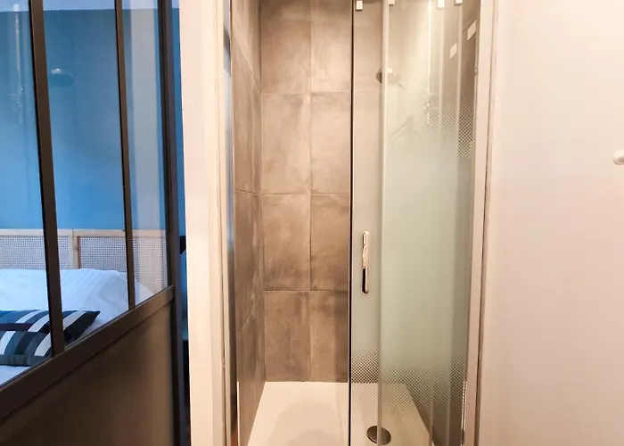 La Vue De * サルラ・ラ・カネダ