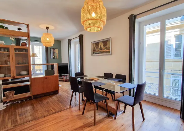 La Vue De サルラ・ラ・カネダ